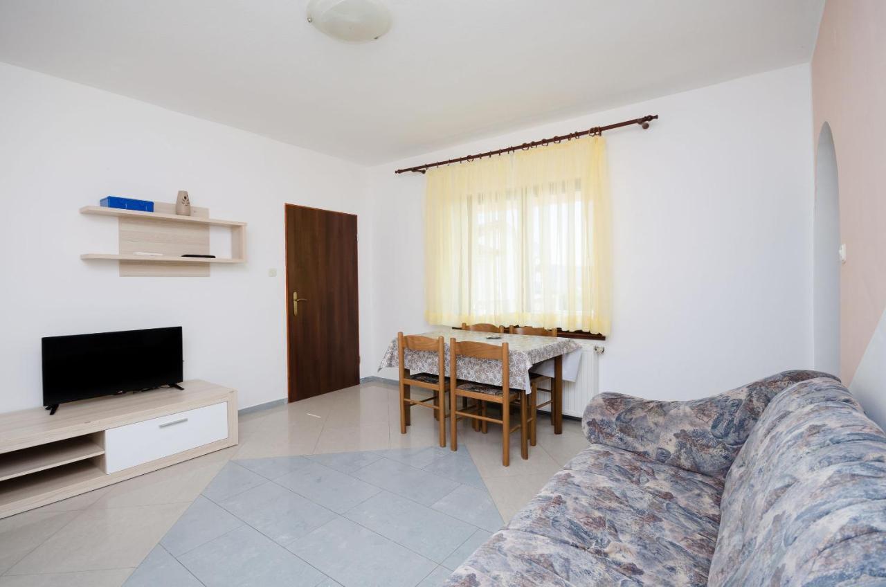 Apartments Dragan Lopar Exterior foto